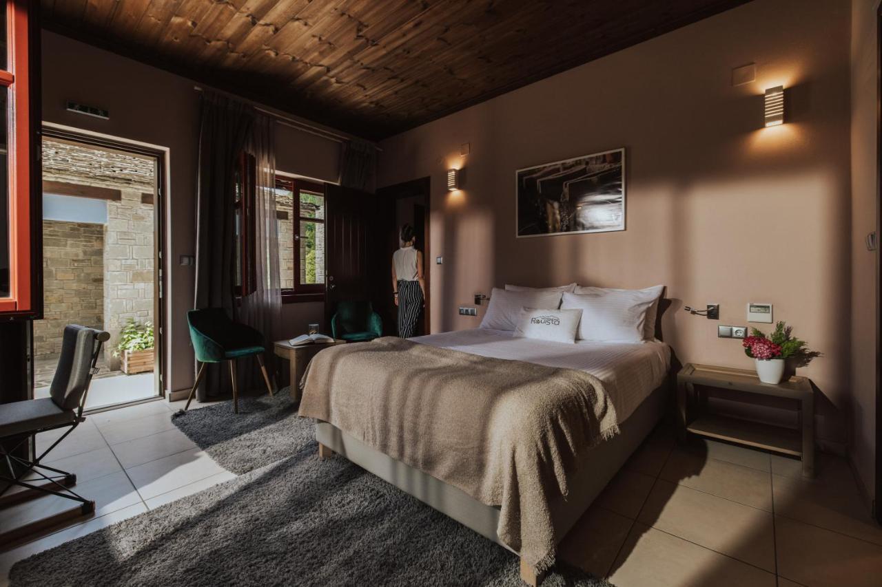 Rouista Tzoumerka Resort Vourgareli الغرفة الصورة
