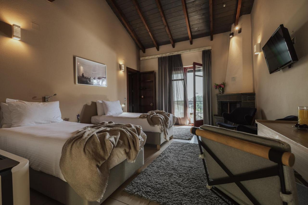 Rouista Tzoumerka Resort Vourgareli الغرفة الصورة